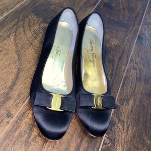 Salvatore Ferragamo low heeled black satin pumps size 9B